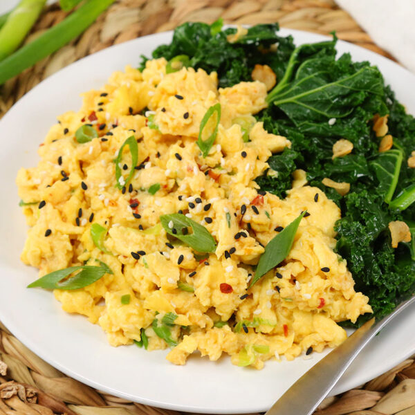 Chili Garlic Scrambled Eggs The Domestic Geek