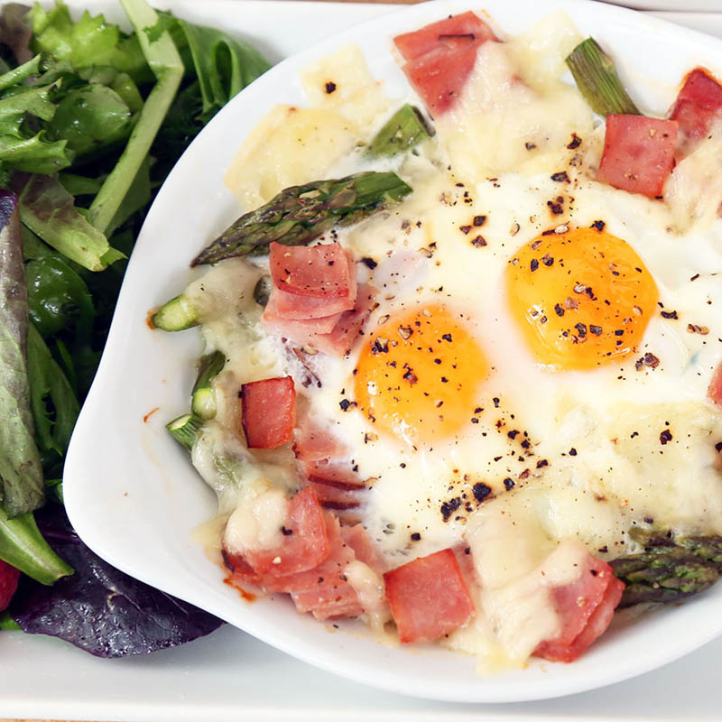 Ham, Swiss & Asparagus Baked Eggs The Domestic Geek