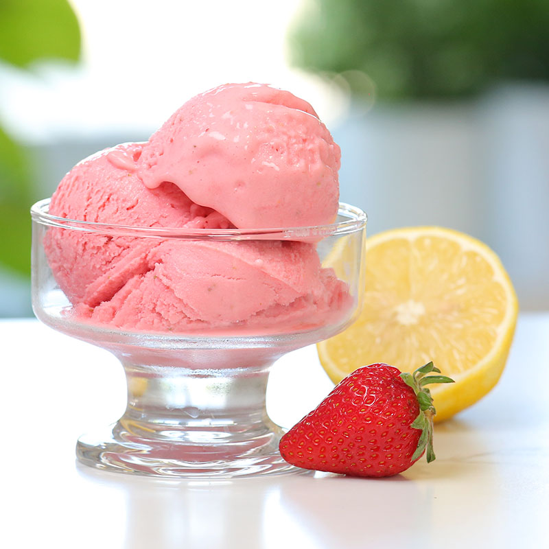 Strawberry Lemonade Frozen Yogurt