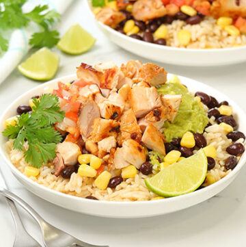 https://thedomesticgeek.com/wp-content/uploads/2023/02/Chipotle-Chicken-Burrito-Bowl-Alt_1x1_400_Healthy-Meal-Plans-360x361.jpg
